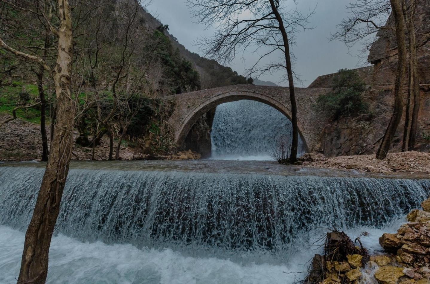 Εn Kanaliois Kanália Dış mekan fotoğraf